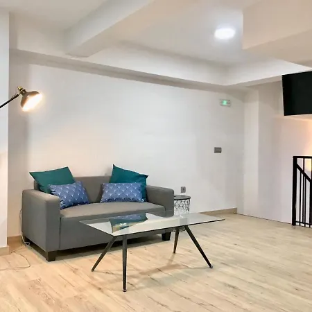 Modern & Spacious In Plaza De La Merced * Malaga