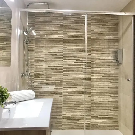 Modern & Spacious In Plaza De La Merced Apartment Malaga